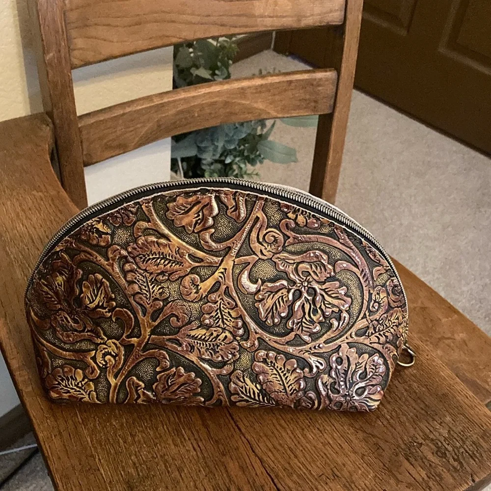 L3 Designs Leather Embossed Leather Taco/Cosmetic Bag & Merrick’s Tassel Bundle